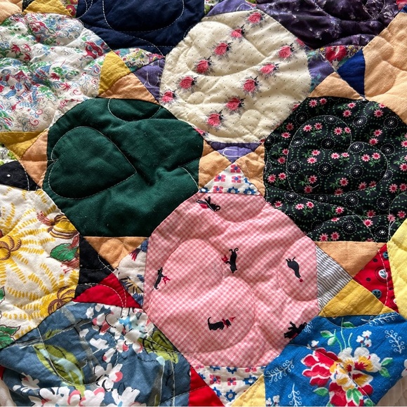 Vintage Patchwork Quilt – Handmade – 85” x 75” - Picture 12 of 12